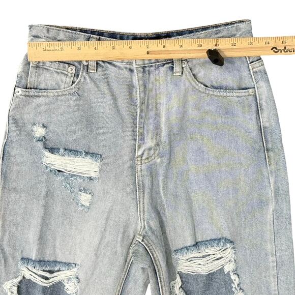 White Fox Light Wash High Rise Distressed Denim Straight Mom Jeans Size S 26" - Picture 3 of 9